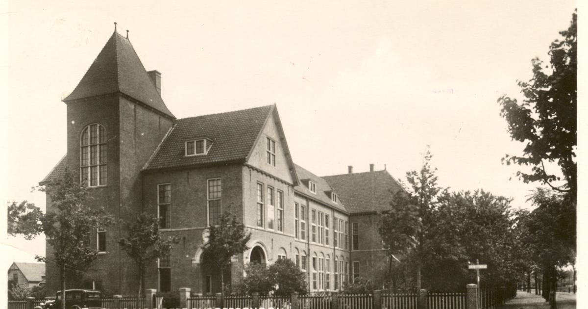 Herinneringstableau oud-leerlingen R.S.G.